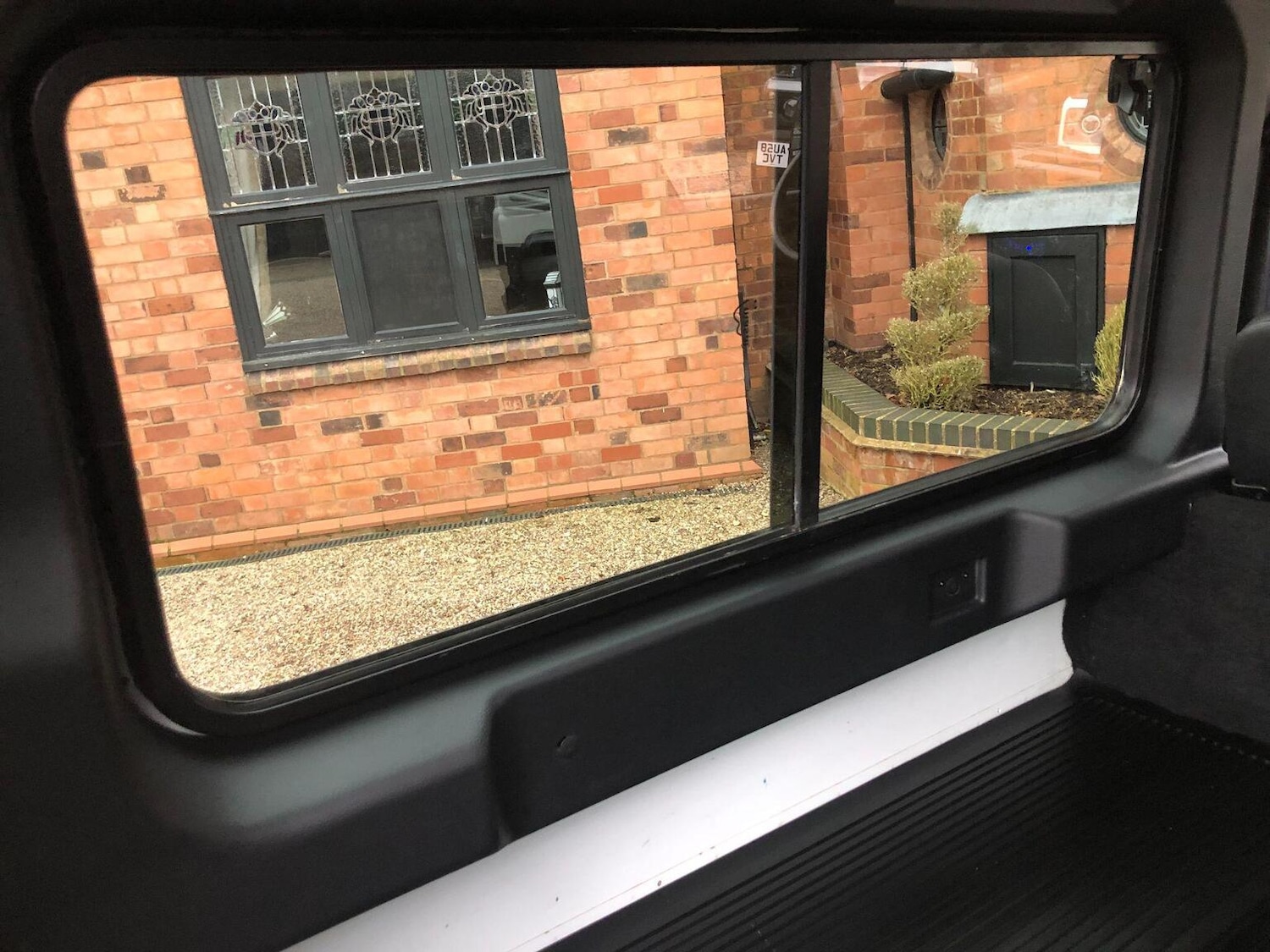 Used Land Rover Defender 2010 for sale - 77357254: Photo 65