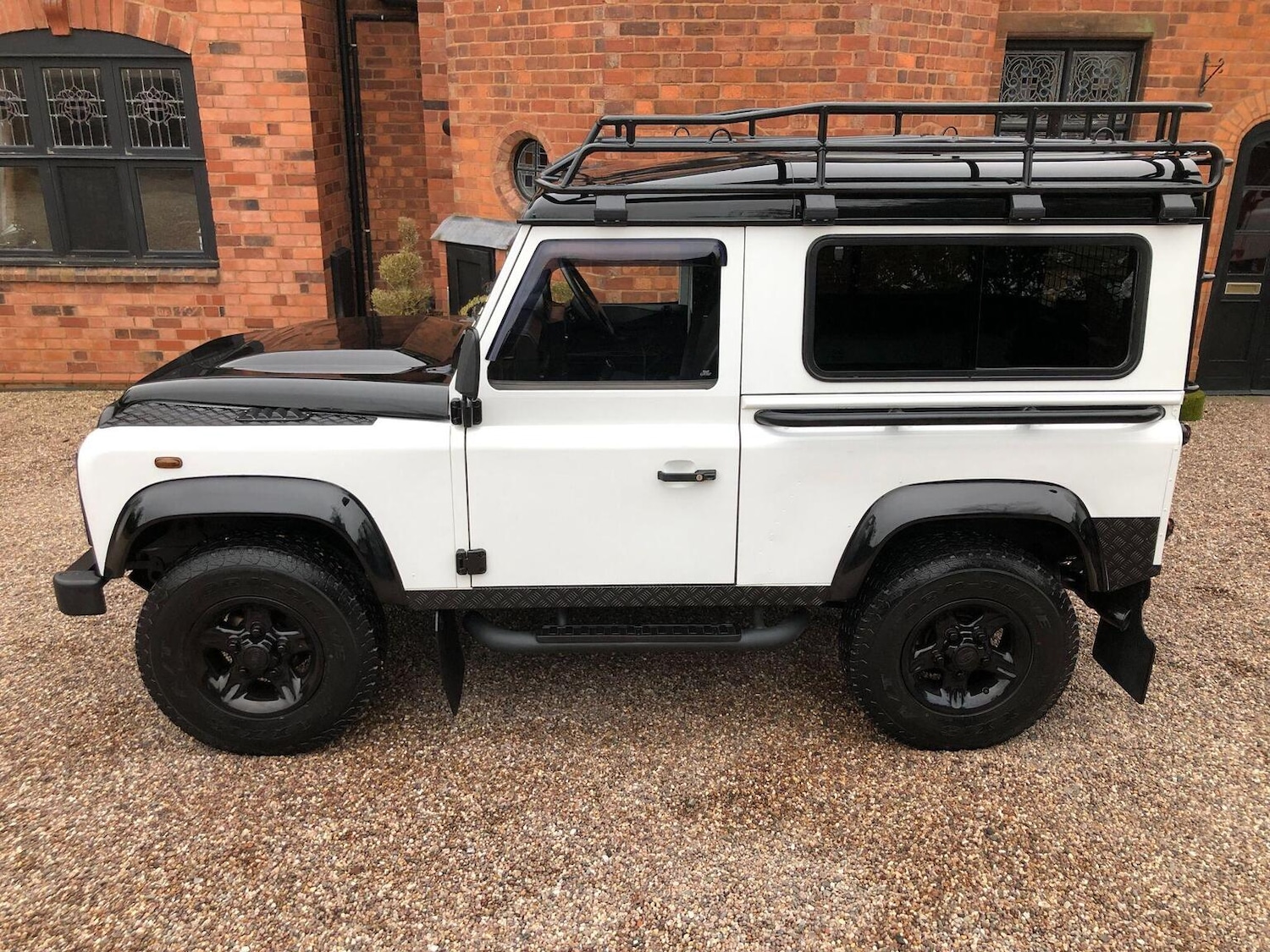 Used Land Rover Defender 2010 for sale - 77357254: Photo 83