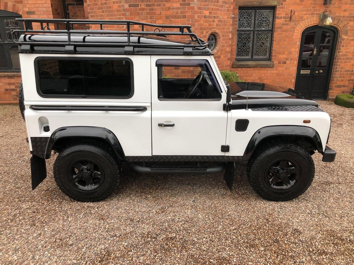 Used Land Rover Defender 2010 for sale - 77357254: Photo 85
