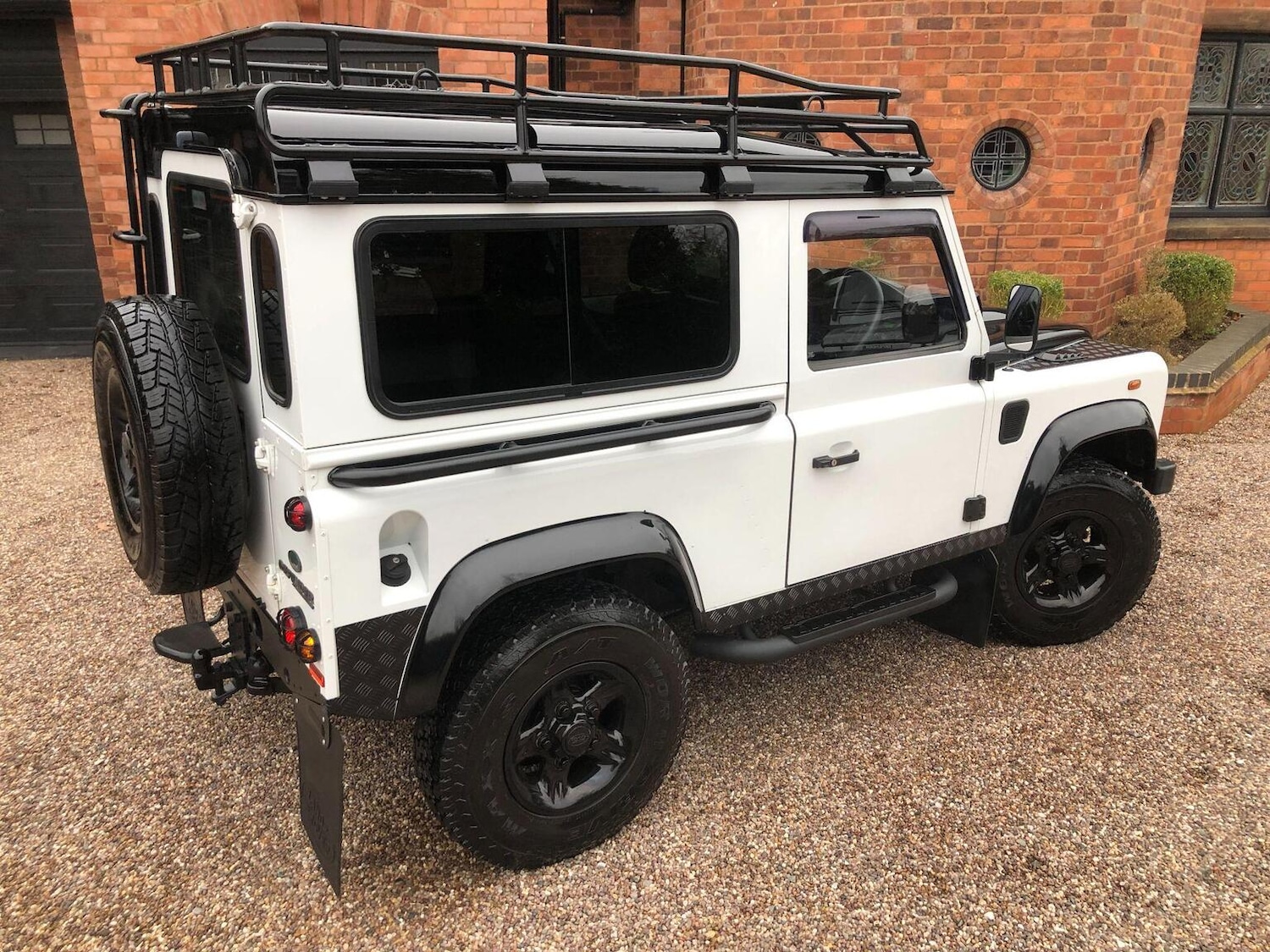 Used Land Rover Defender 2010 for sale - 77357254: Photo 87