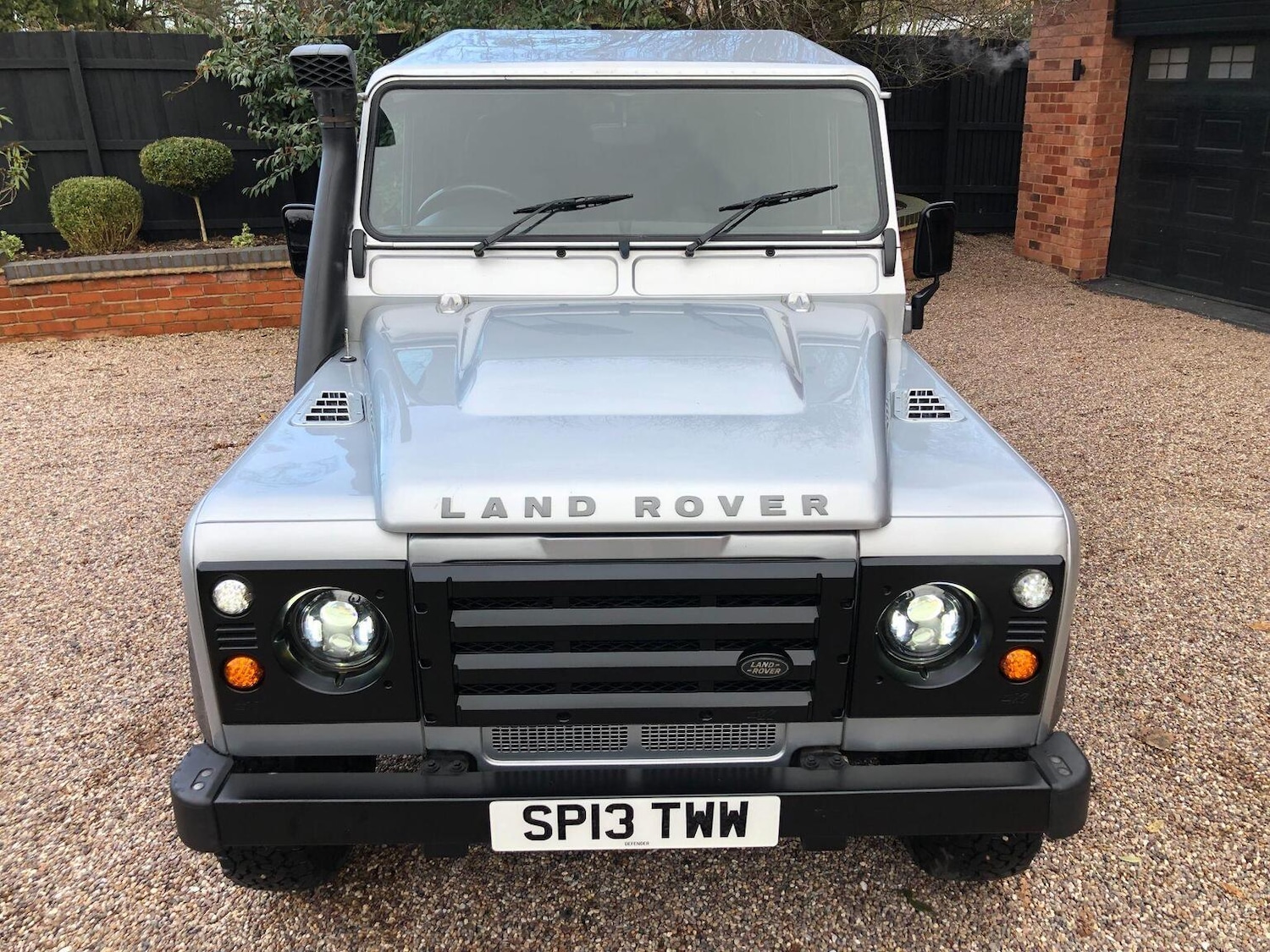 Used Land Rover Defender 2013 for sale - 77357266: Photo 4