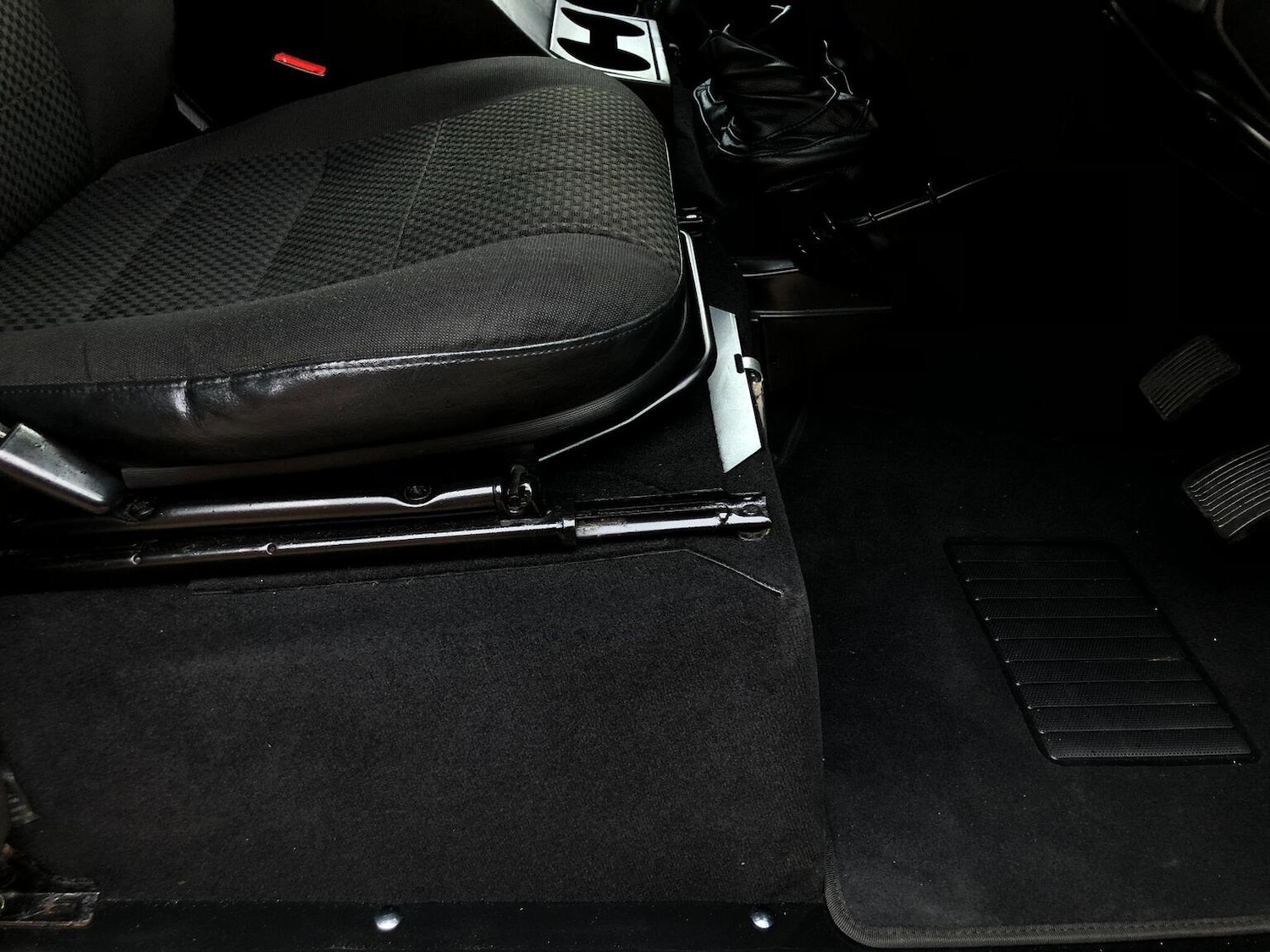 Used Land Rover Defender 2013 for sale - 77357266: Photo 48