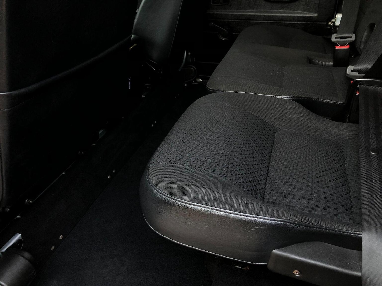 Used Land Rover Defender 2013 for sale - 77357266: Photo 63