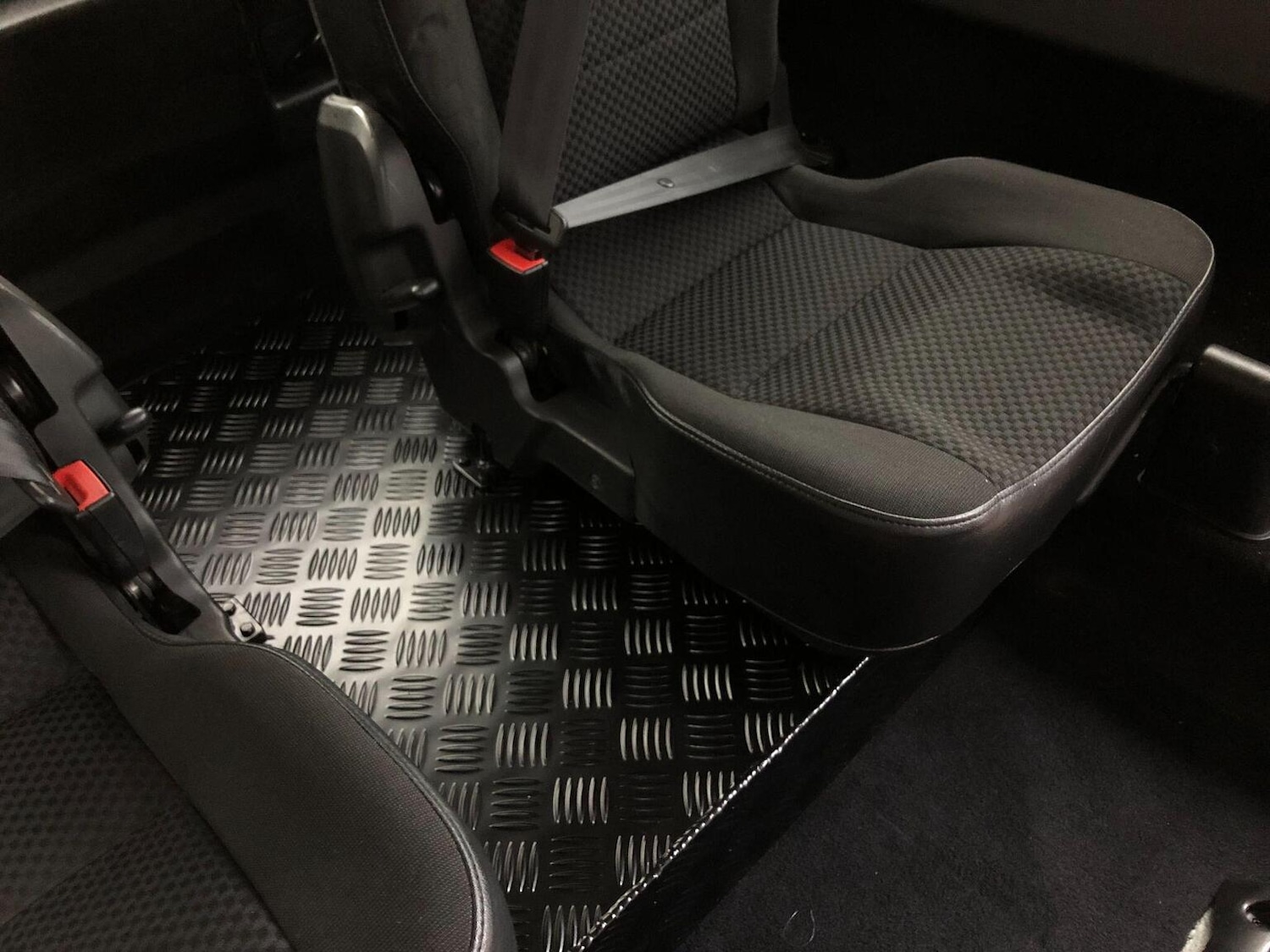 Used Land Rover Defender 2013 for sale - 77357266: Photo 65