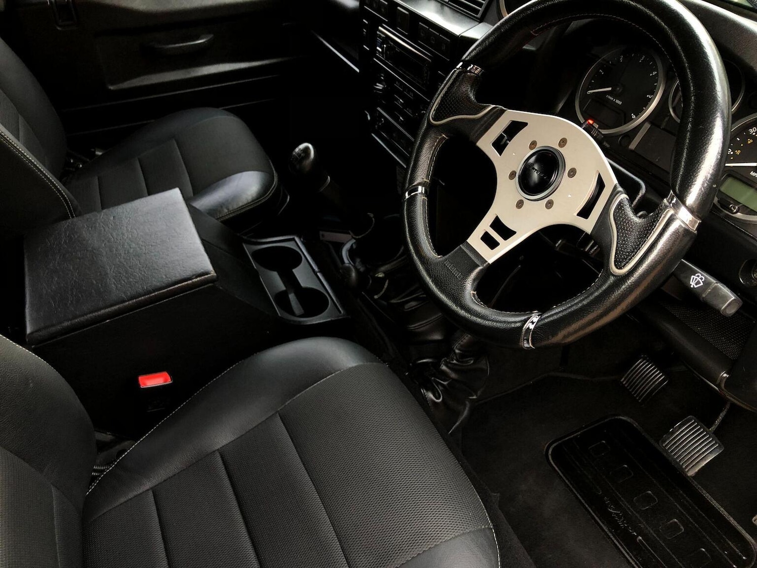 Used Land Rover Defender 2015 for sale - 77357253: Photo 44