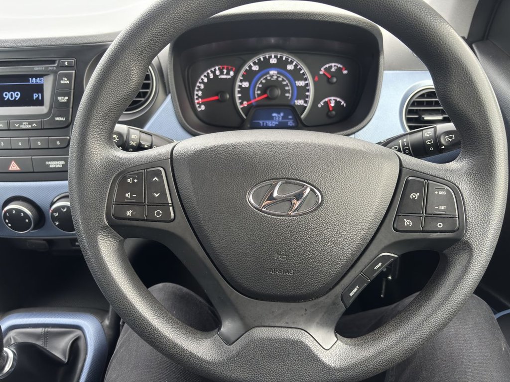 Used Hyundai i10 2015 for sale - 77187913: Photo 12