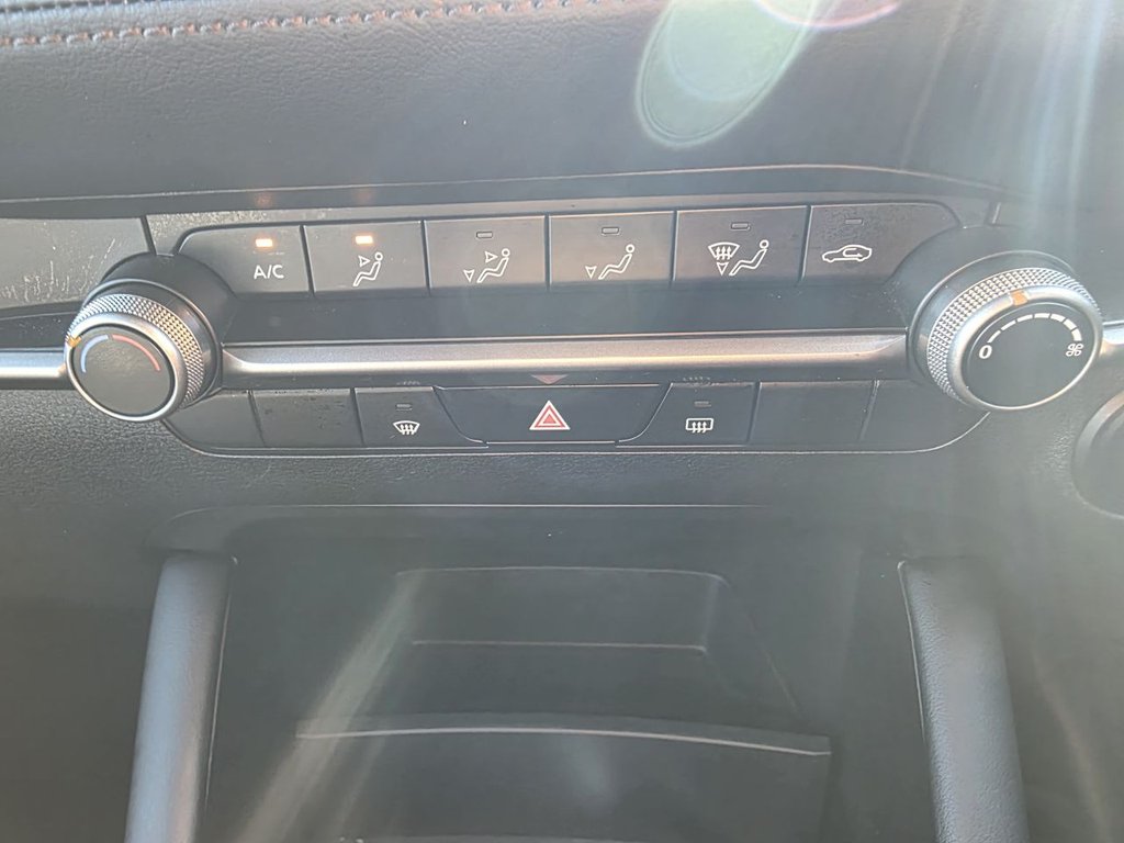 Used Mazda Mazda3 2022 for sale - 77936363: Photo 17