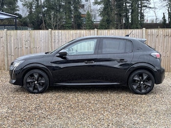 Used Peugeot 208 2021 for sale - 77792390: Photo