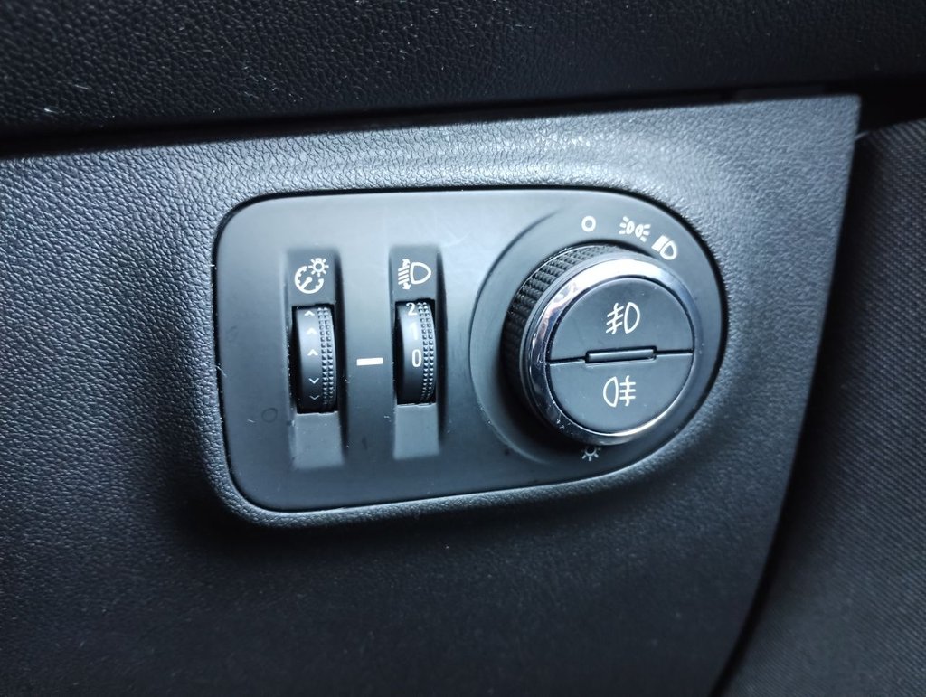 Used Vauxhall Corsa 2018 for sale - 76654785: Photo 19