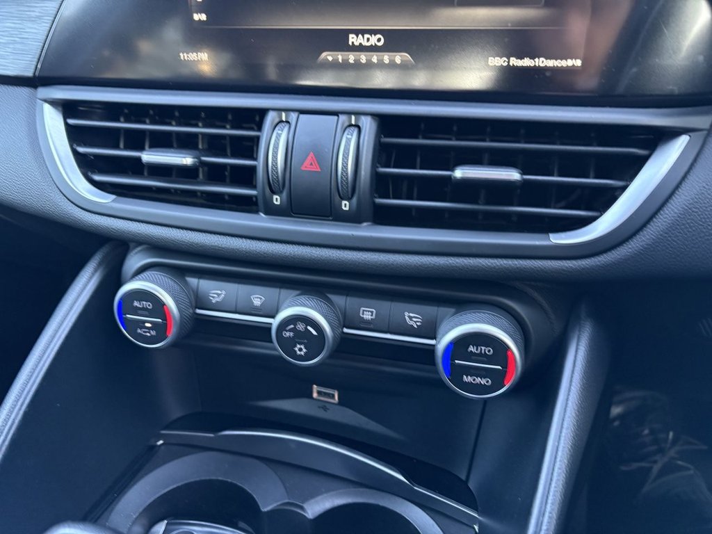 Used Alfa Romeo Giulia 2018 for sale - 76710771: Photo 19