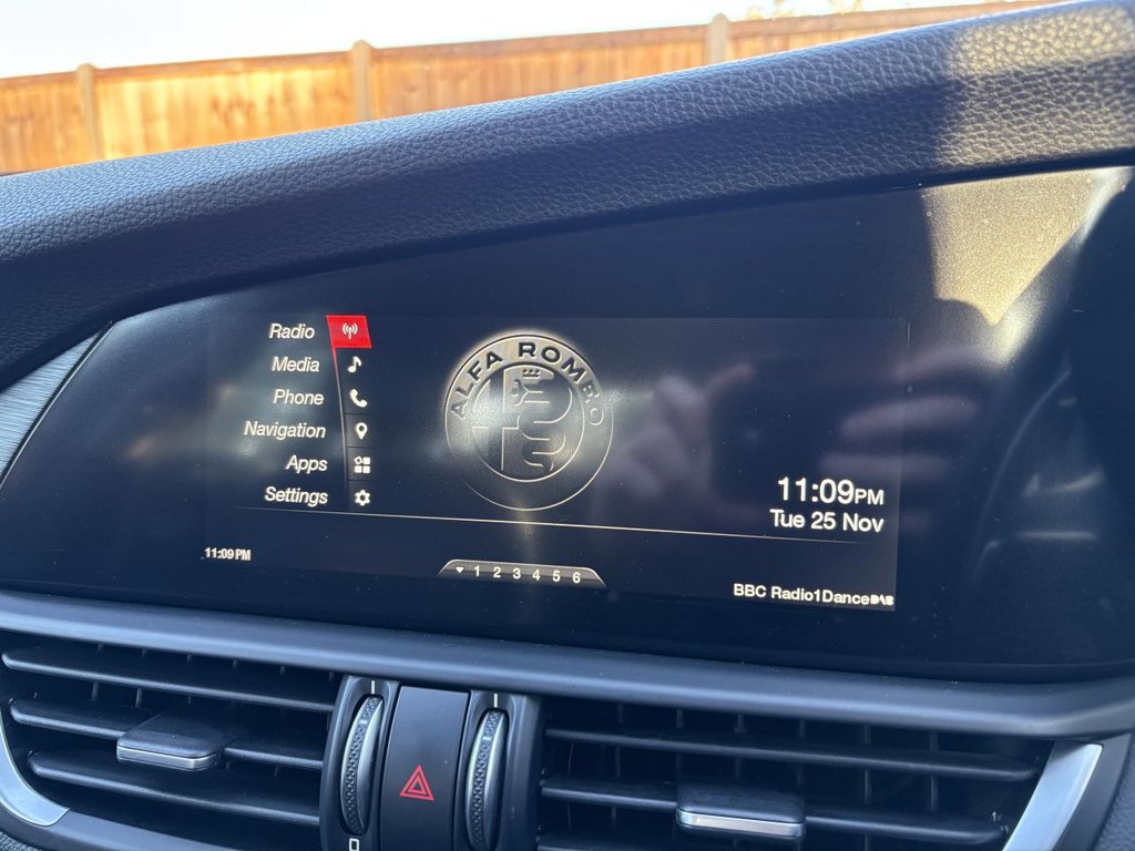 Used Alfa Romeo Giulia 2018 for sale - 76710771: Photo 20