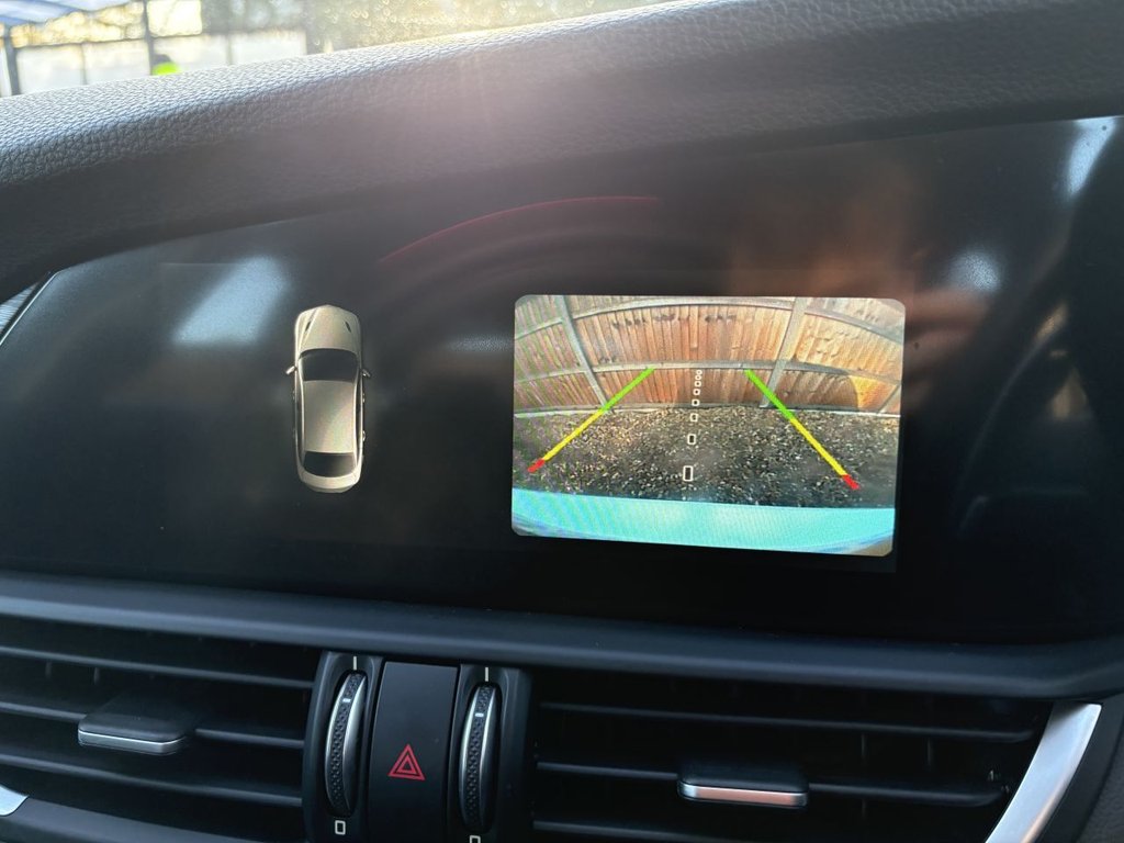 Used Alfa Romeo Giulia 2018 for sale - 76710771: Photo 21