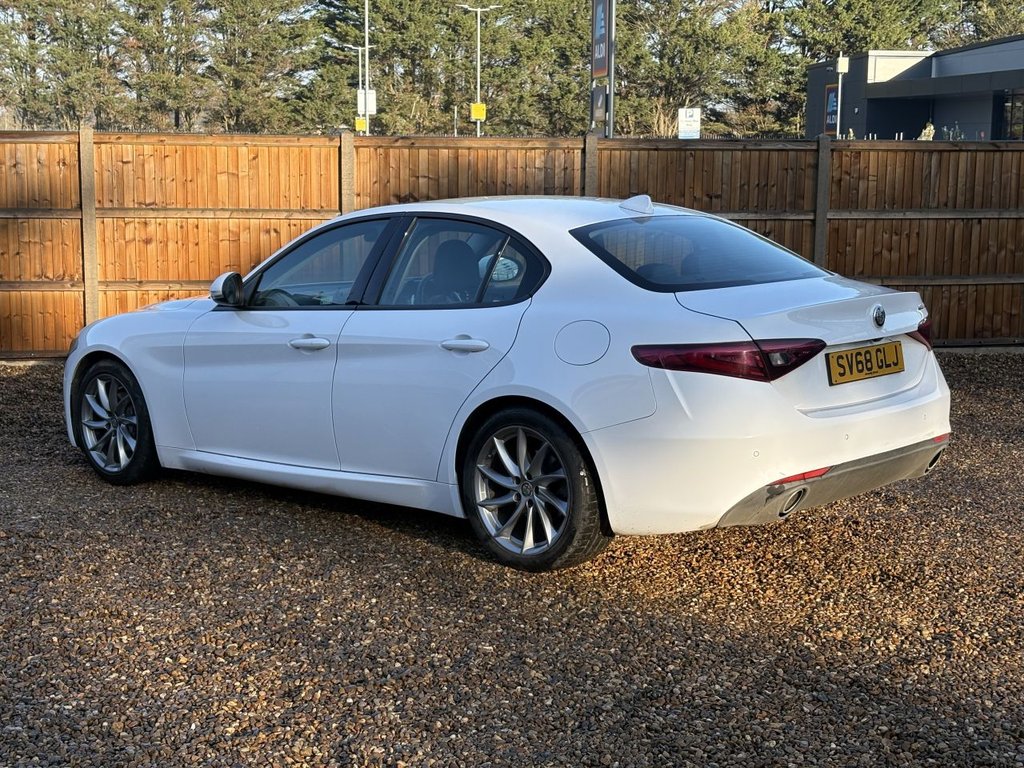 Used Alfa Romeo Giulia 2018 for sale - 76710771: Photo 3