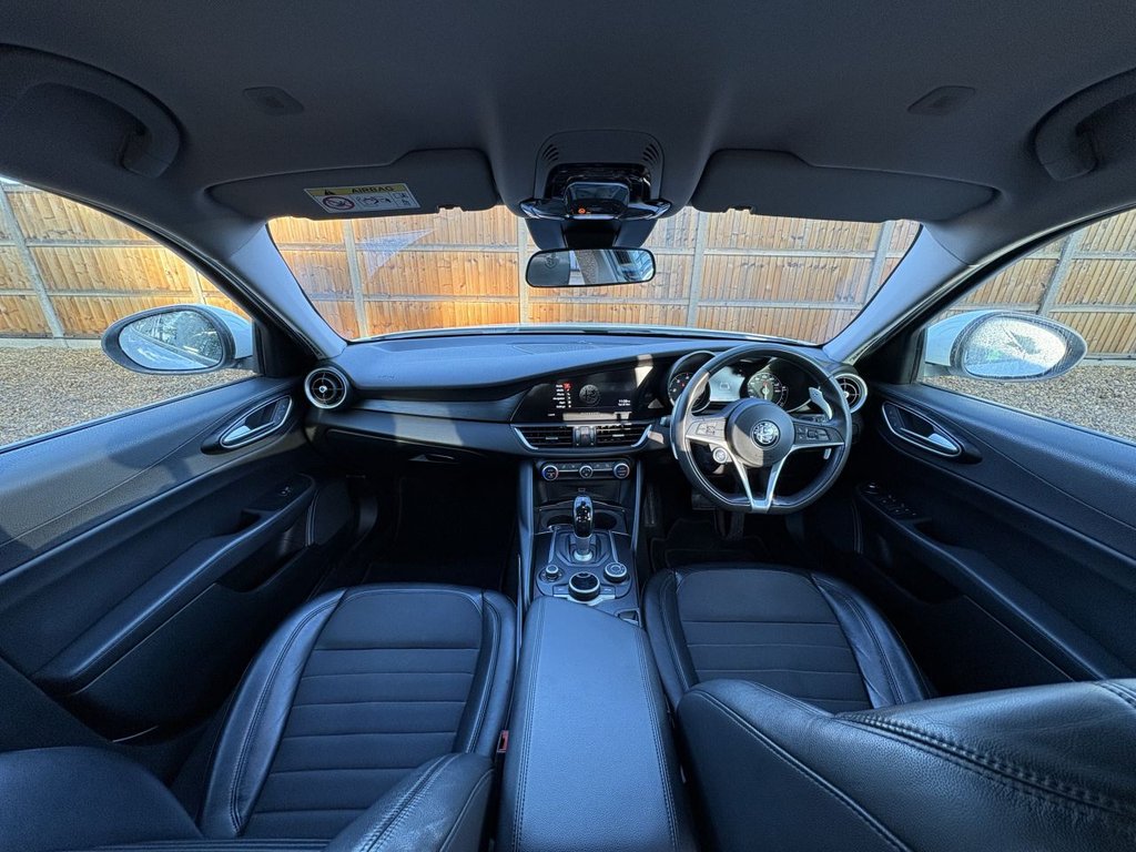 Used Alfa Romeo Giulia 2018 for sale - 76710771: Photo 9