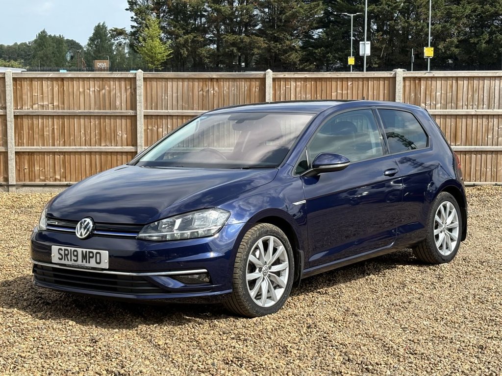 Used Volkswagen Golf 2019 for sale - 76147592: Photo 1