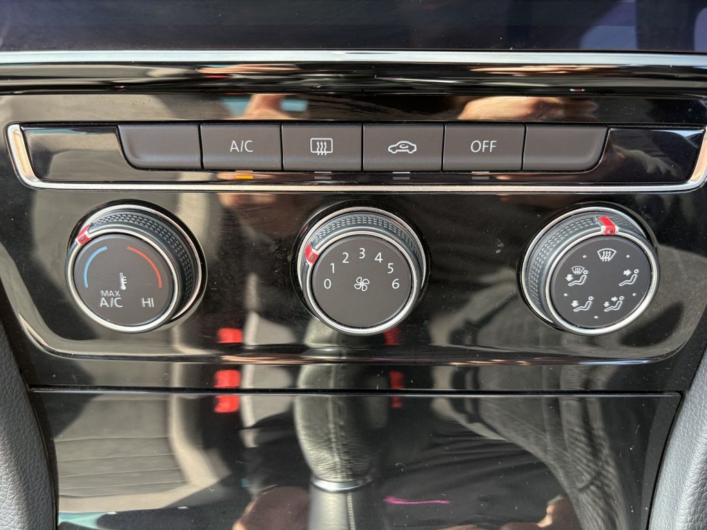 Used Volkswagen Golf 2019 for sale - 76147592: Photo 20