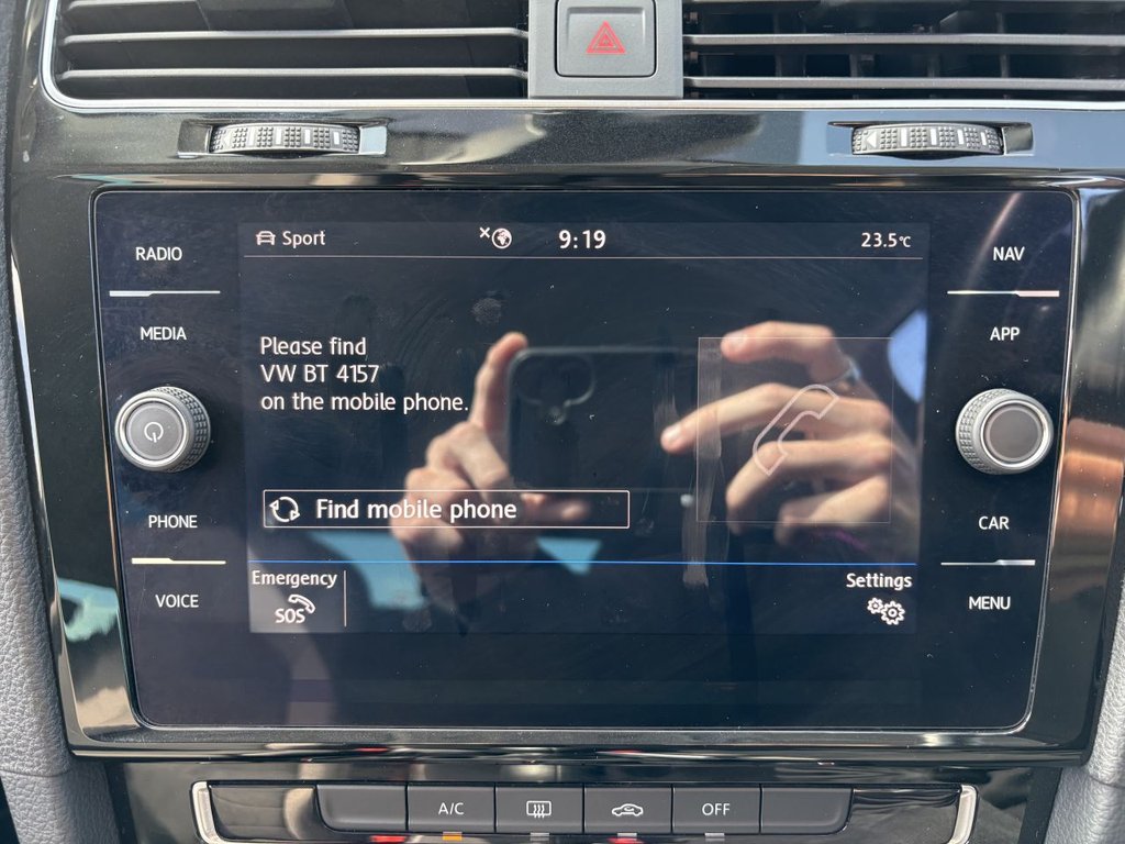 Used Volkswagen Golf 2019 for sale - 76147592: Photo 23