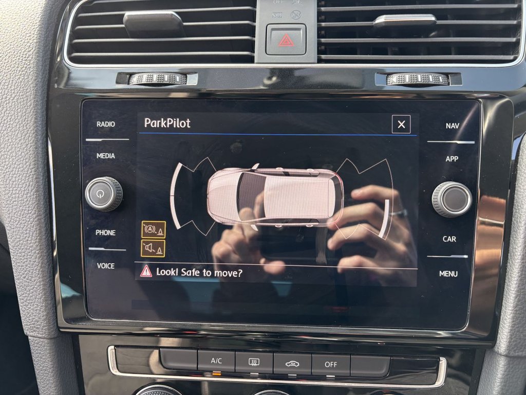 Used Volkswagen Golf 2019 for sale - 76147592: Photo 25