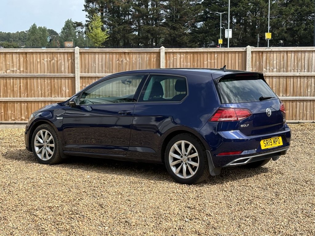 Used Volkswagen Golf 2019 for sale - 76147592: Photo 3