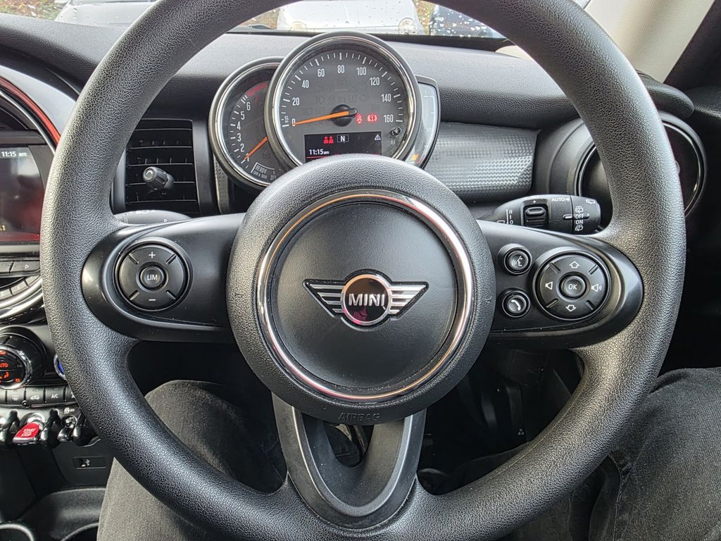 Used MINI Hatch 2019 for sale - 76535619: Photo 10