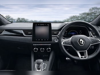 Used Renault Captur 2023 for sale - 78256732: Photo