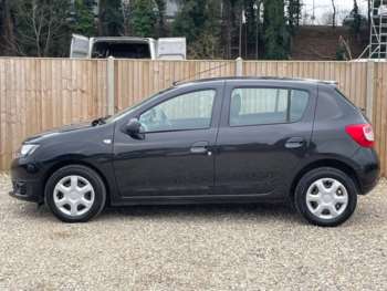 Used Dacia Sandero 2014 for sale - 73739551: Photo
