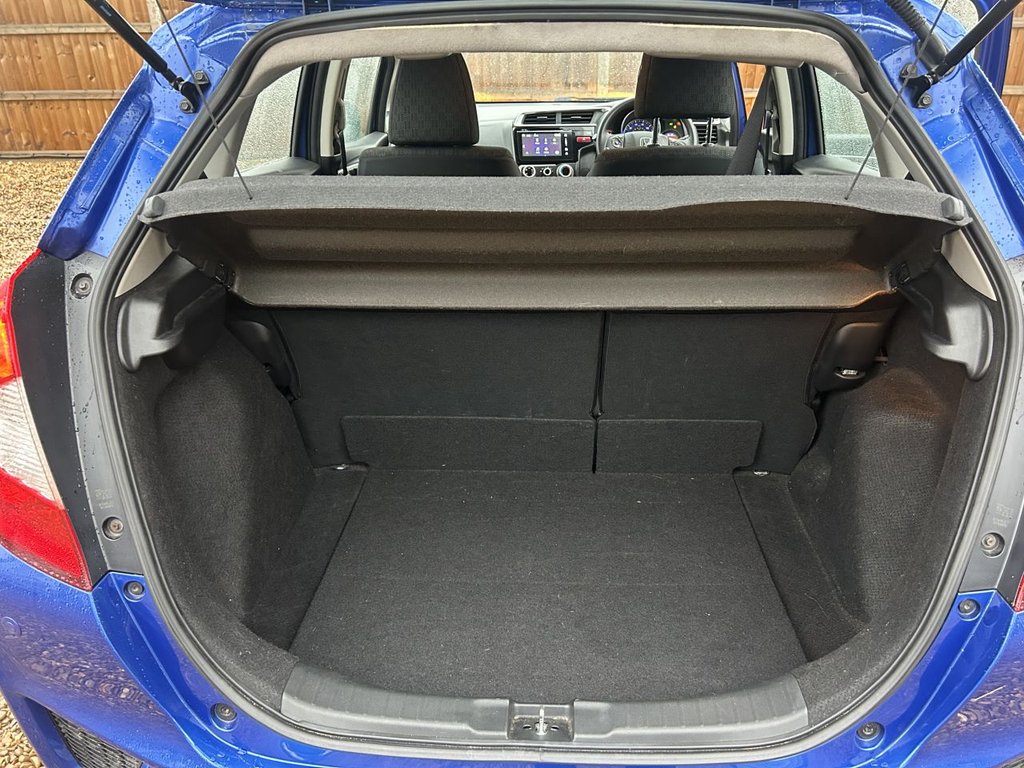 Used Honda Jazz 2016 for sale - 76962220: Photo 9