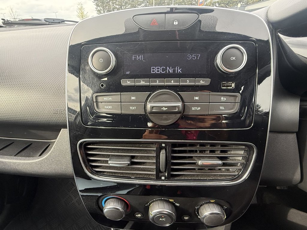Used Renault Clio 2018 for sale - 78200434: Photo 16