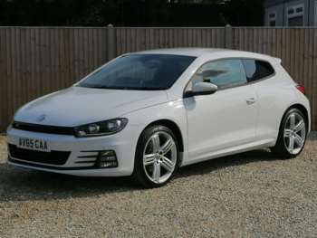 2015 (65) - 2.0 TDi 184 BlueMotion Tech R-Line 3dr