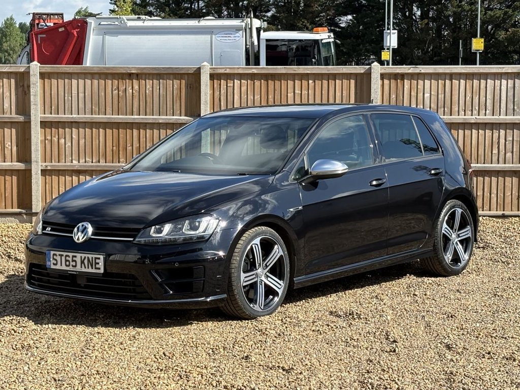 Used Volkswagen Golf 2015 for sale - 76698387: Photo 1