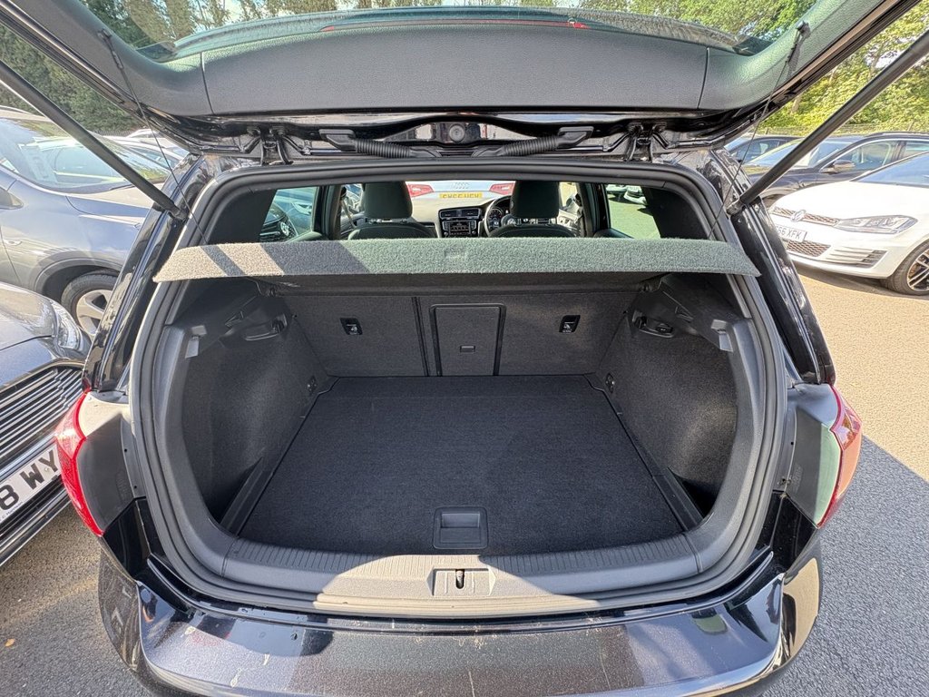 Used Volkswagen Golf 2015 for sale - 76698387: Photo 11