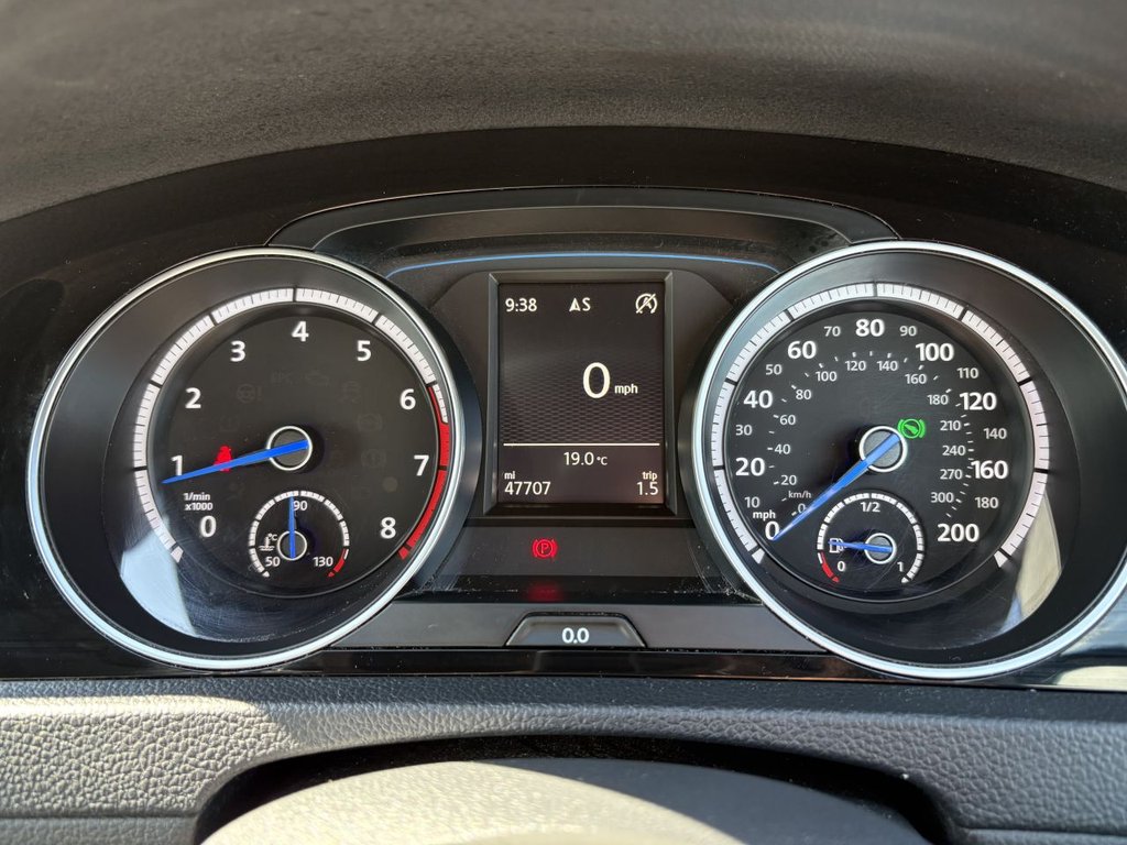 Used Volkswagen Golf 2015 for sale - 76698387: Photo 17