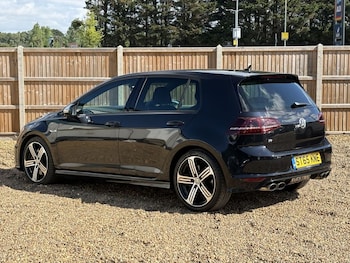 Used Volkswagen Golf 2015 for sale - 76698387: Photo