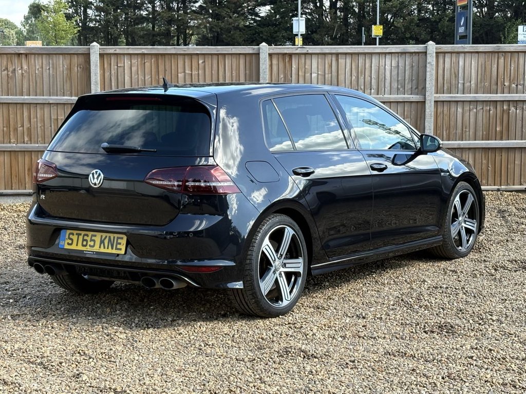 Used Volkswagen Golf 2015 for sale - 76698387: Photo 5