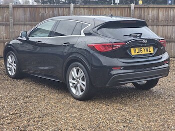 Used Infiniti Q30 2016 for sale - 77241521: Photo