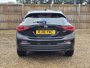 Used Infiniti Q30 2016 for sale - 77241521: Photo