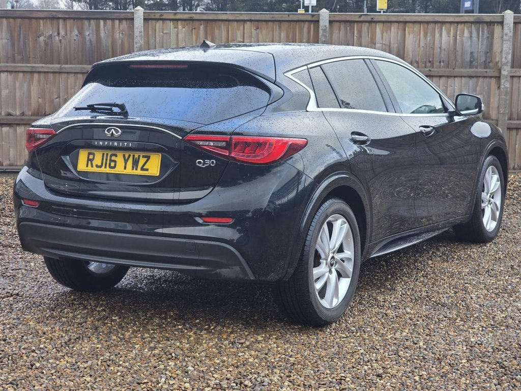 Used Infiniti Q30 2016 for sale - 77241521: Photo 5