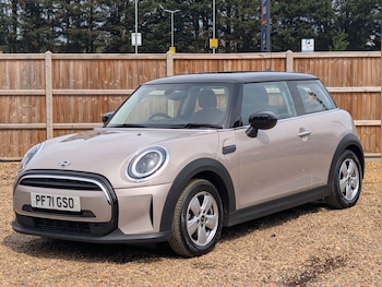 2022 (71) - 1.5 Cooper Classic Hatchback 3dr Petrol Manual Euro 6 (s/s) (136 ps)
