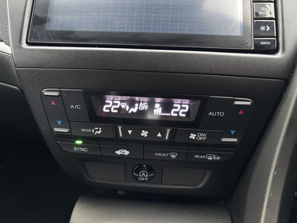 Used Honda Civic 2015 for sale - 76711621: Photo 17