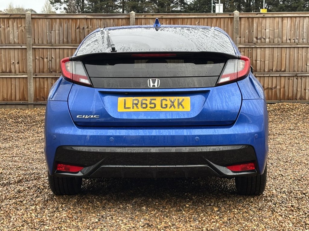 Used Honda Civic 2015 for sale - 76711621: Photo 4