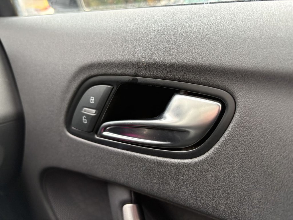 Used Audi TT 2011 for sale - 76558549: Photo 12