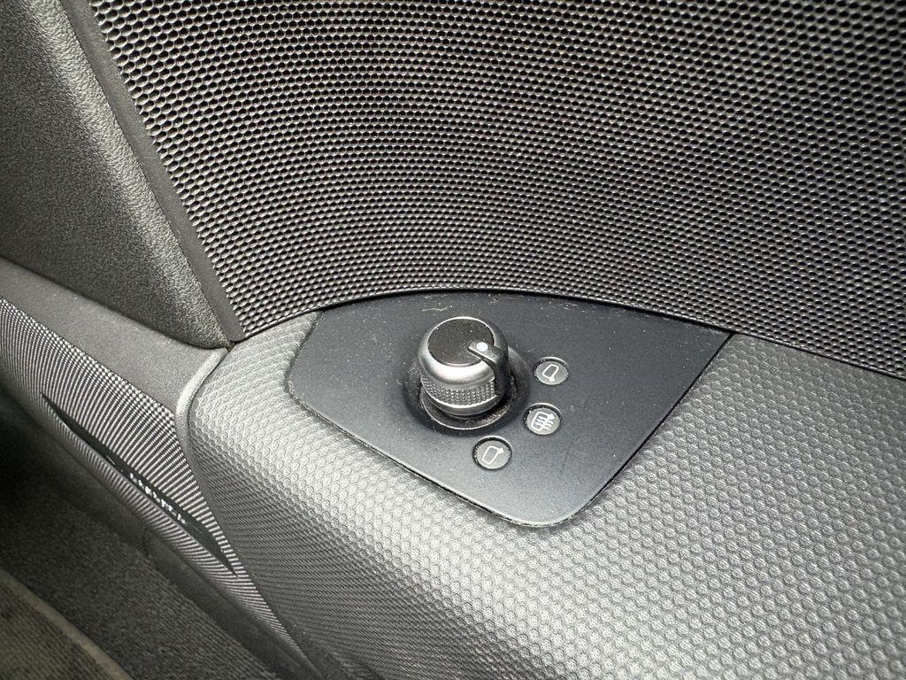 Used Audi TT 2011 for sale - 76558549: Photo 13