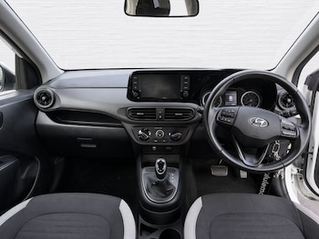 Used Hyundai i10 2022 for sale - 78357763: Photo