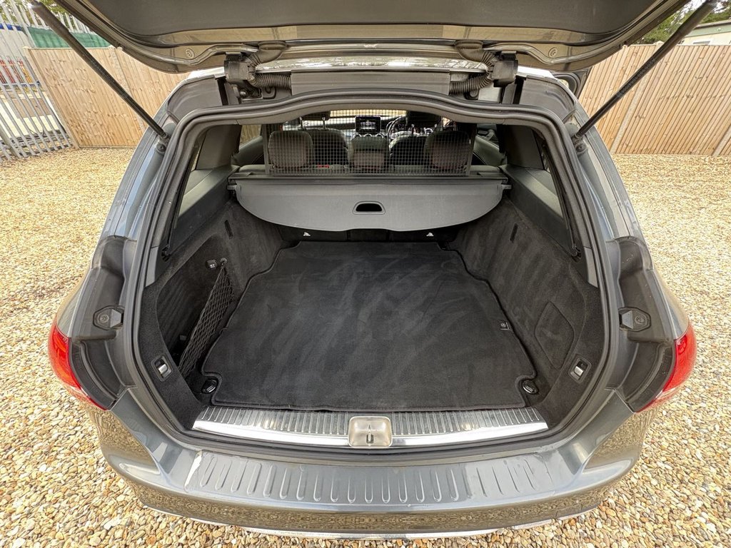 Used Mercedes-Benz C Class 2016 for sale - 76279465: Photo 15