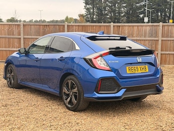 Used Honda Civic 2019 for sale - 76245220: Photo 3