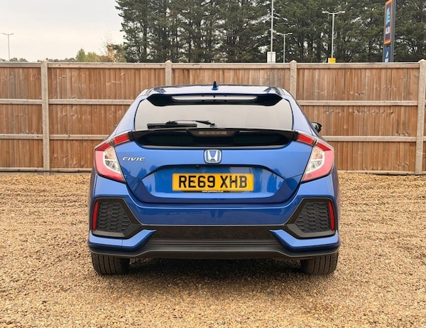 Used Honda Civic 2019 for sale - 76245220: Photo 4