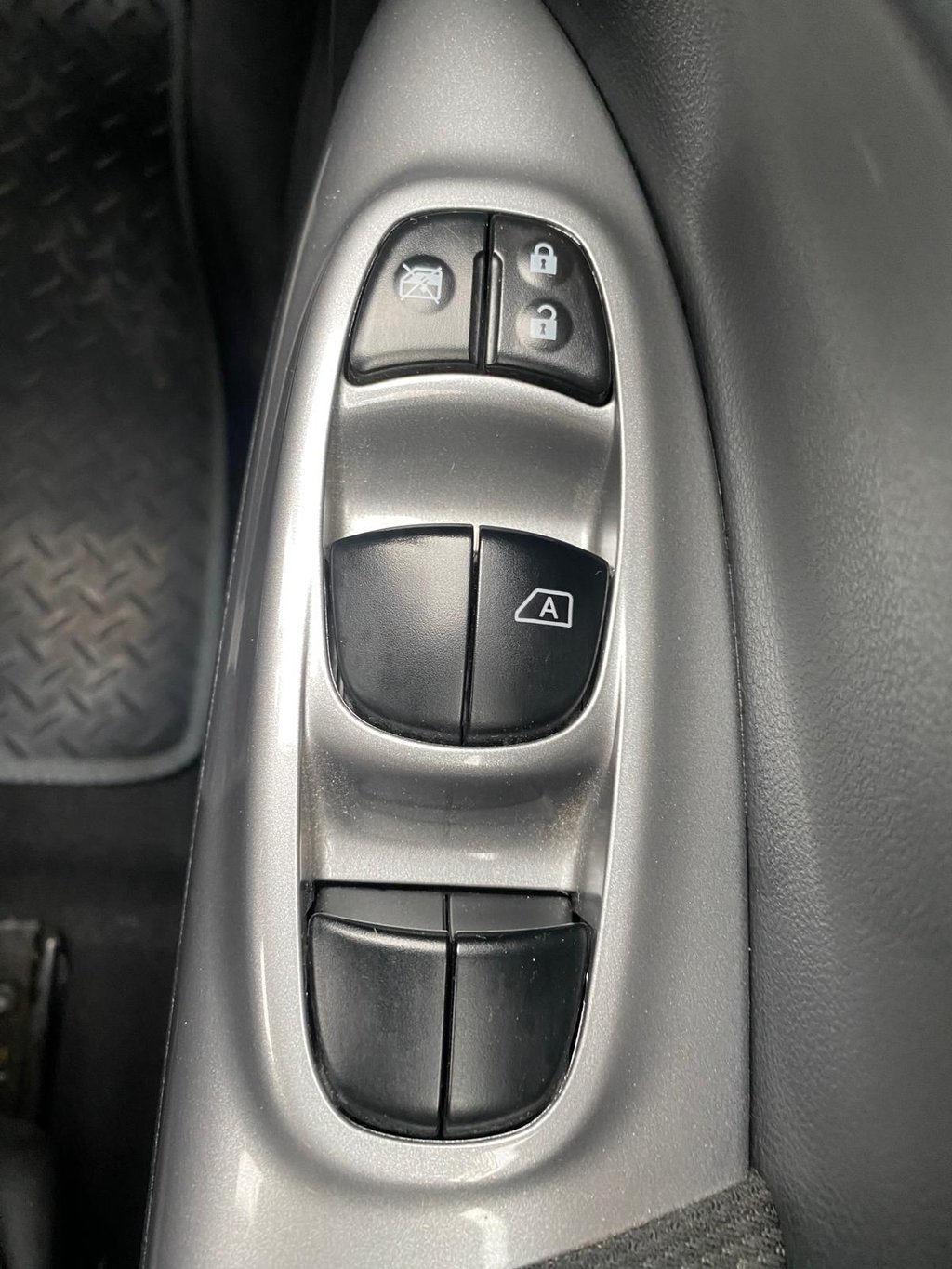 Used Nissan Juke 2017 for sale - 76080518: Photo 12