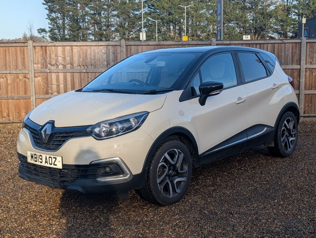 Used Renault Captur 2019 for sale - 76724141: Photo 1