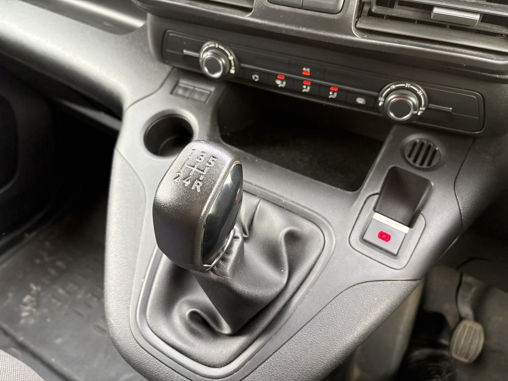 Used Peugeot Partner 2020 for sale - 76481699: Photo 16