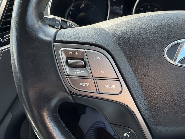 Used Hyundai Santa Fe 2014 for sale - 76162921: Photo 12